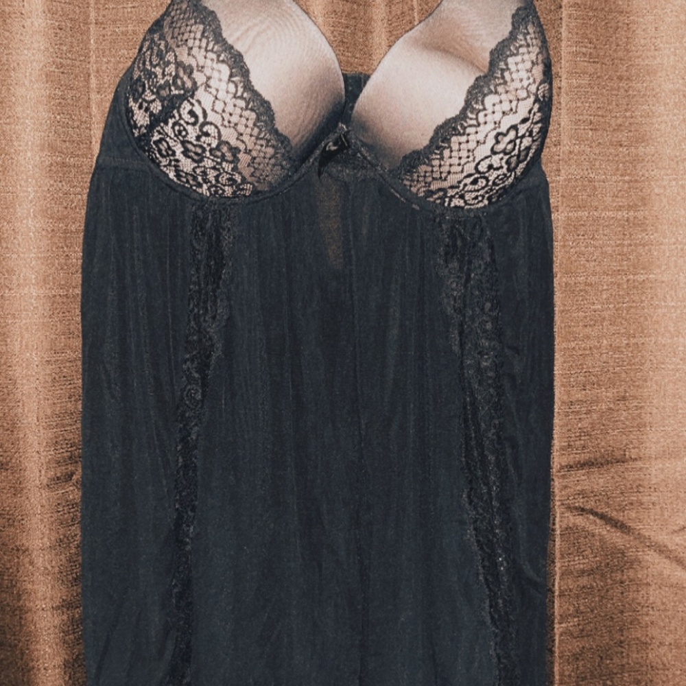 size 2x pretty black babydoll with lace detail